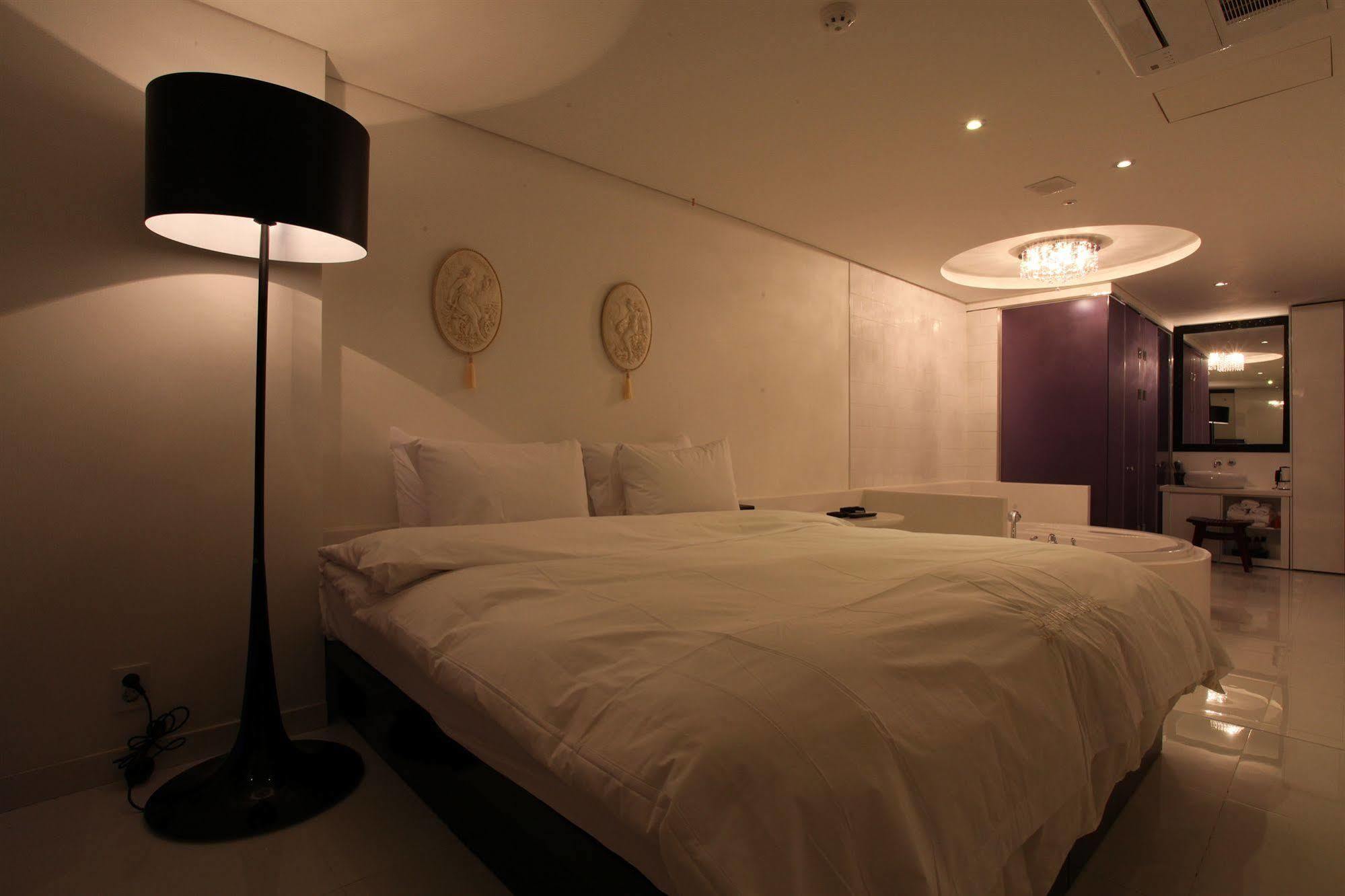 Diva Hotel Сеул Экстерьер фото