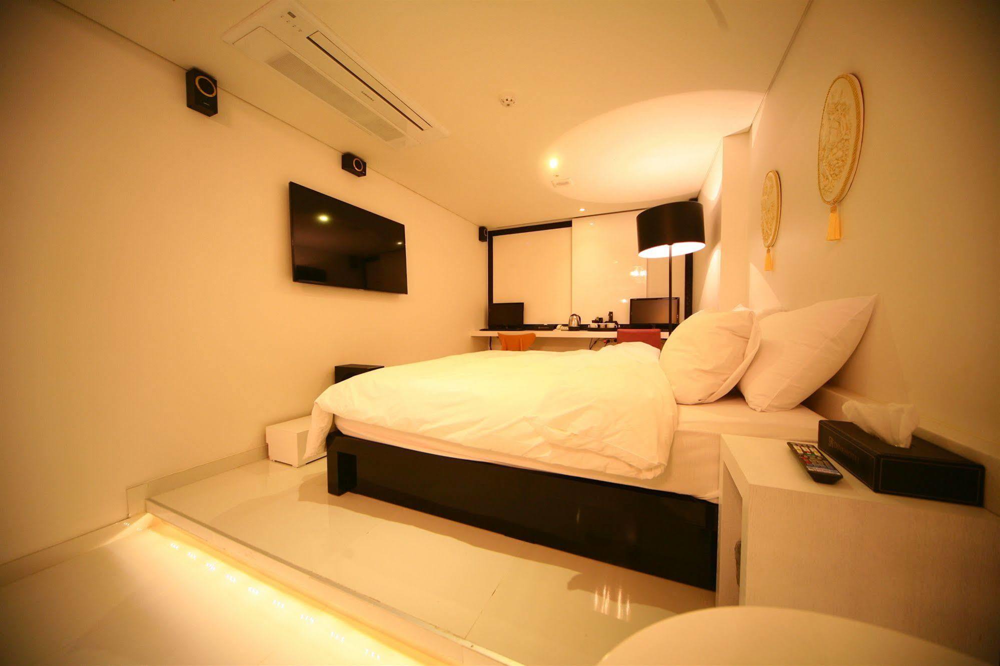 Diva Hotel Сеул Экстерьер фото