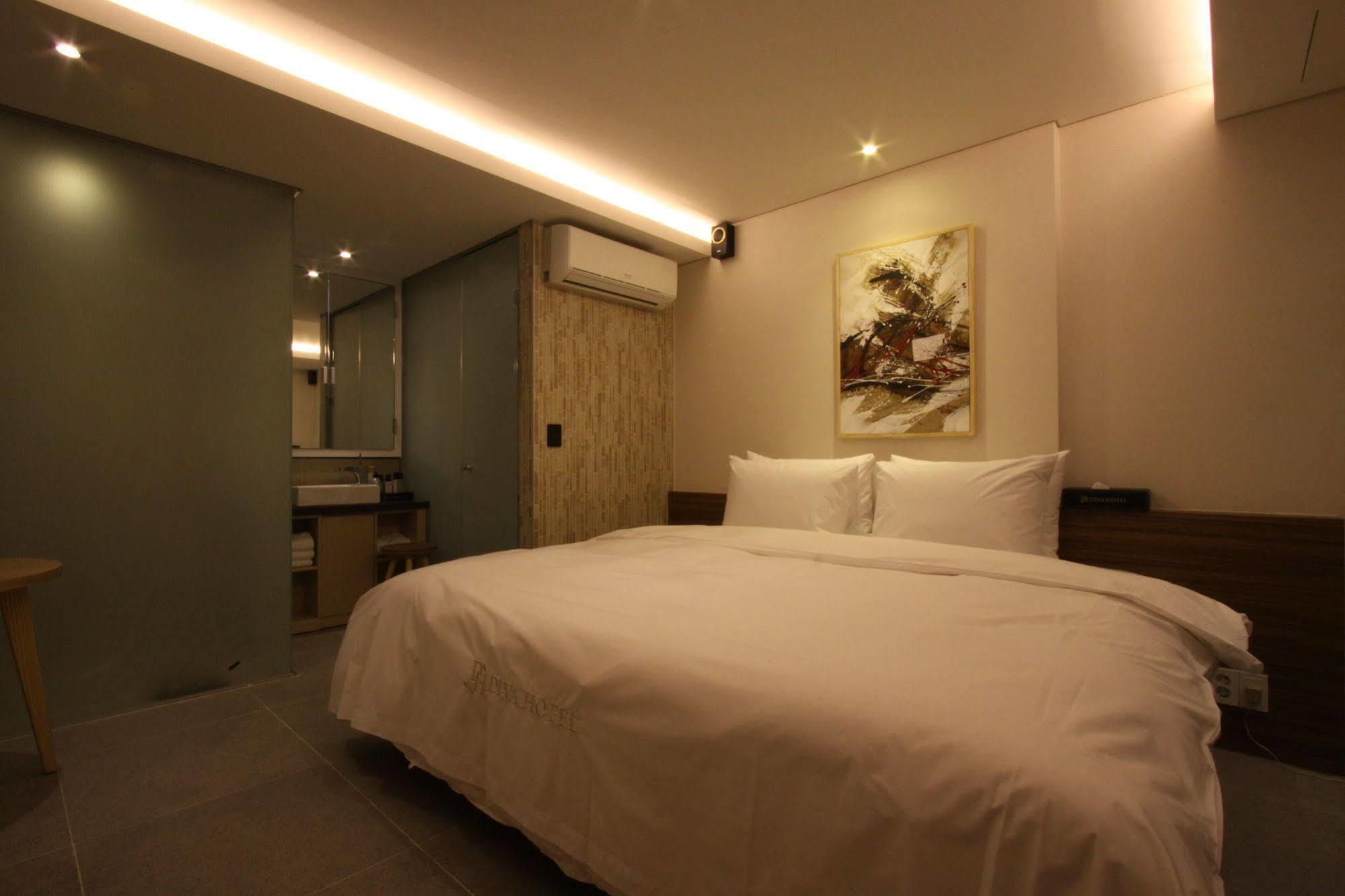 Diva Hotel Сеул Экстерьер фото