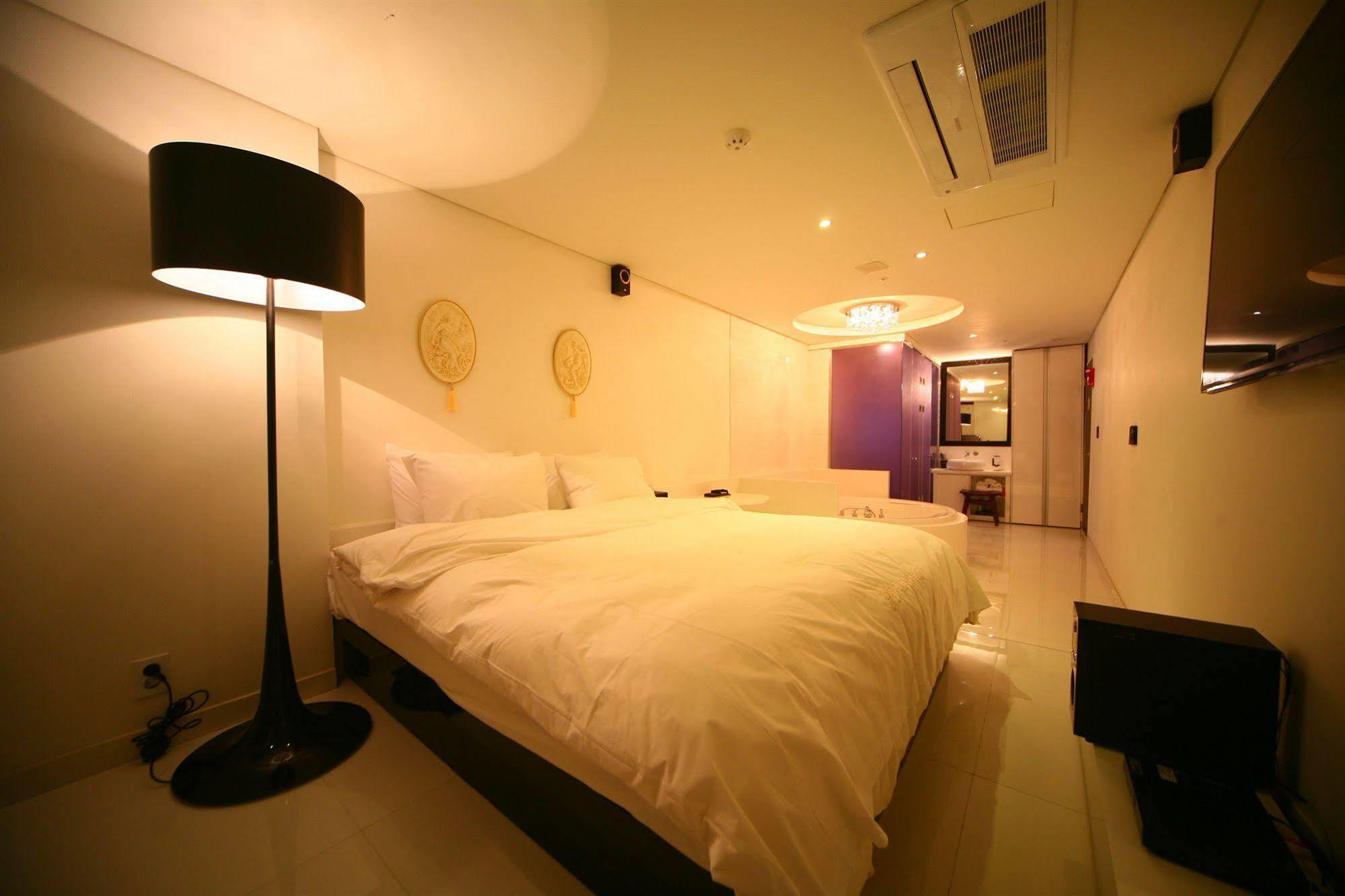 Diva Hotel Сеул Экстерьер фото